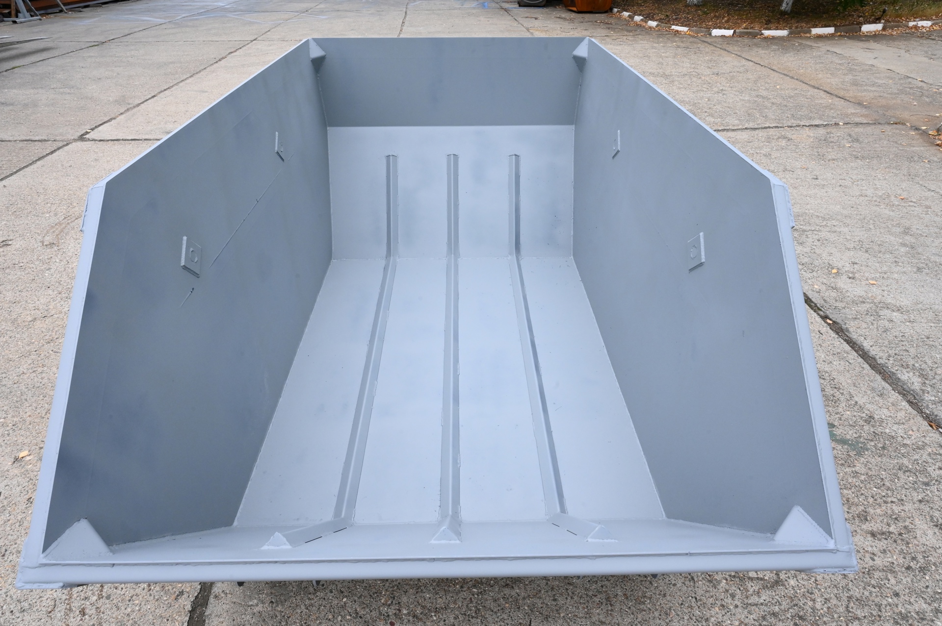 Открит метален контейнер за отпадъци 4 куб.м