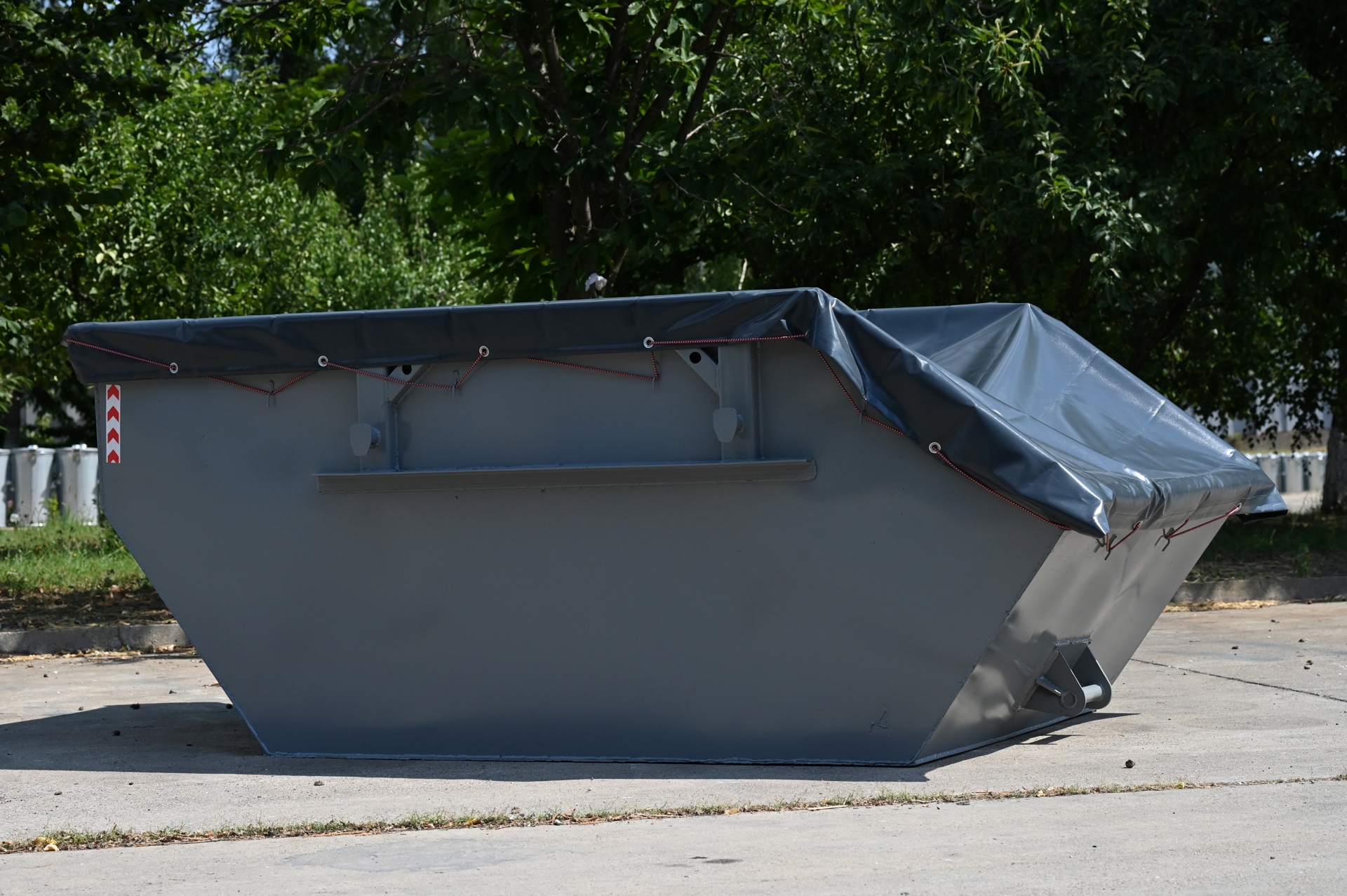 Открит метален контейнер за отпадъци 7 куб.м