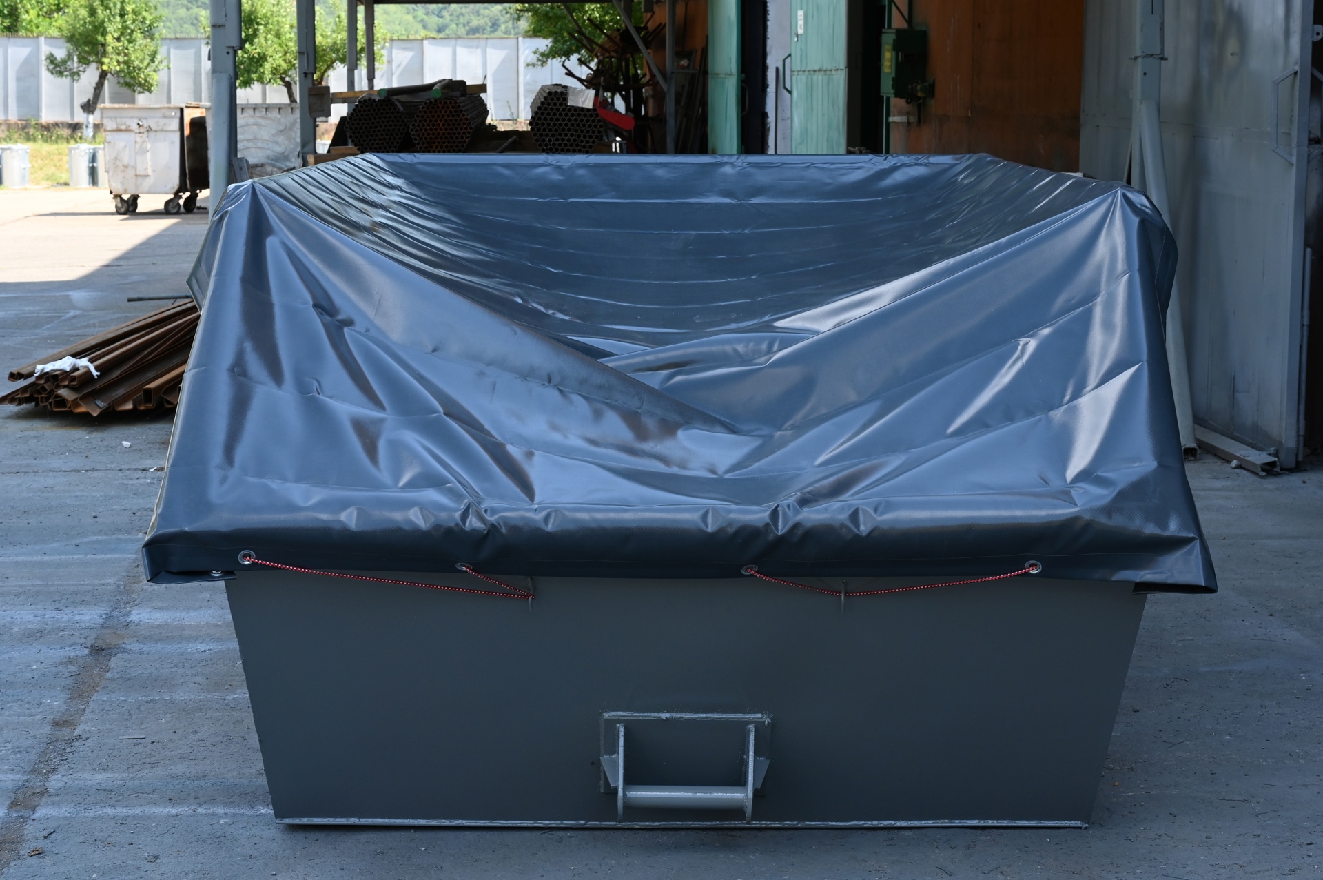 Открит метален контейнер за отпадъци 7 куб.м